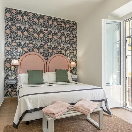 Nuea Santa Cruz Guest house