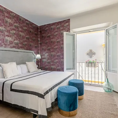 Guest house Nuea Santa Cruz 2*