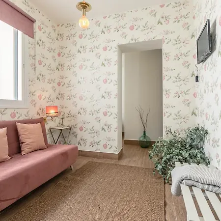 Nuea Santa Cruz Guest house 2*