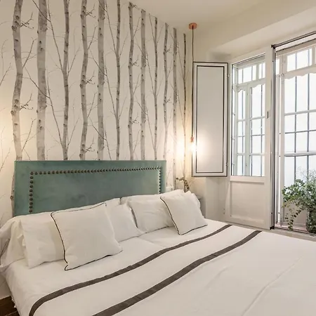 Nuea Santa Cruz Guest house