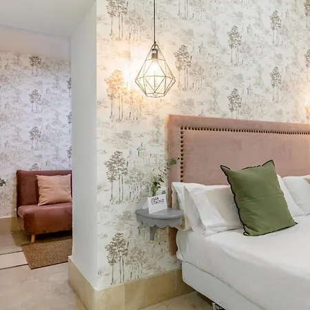 Nuea Santa Cruz Guest house